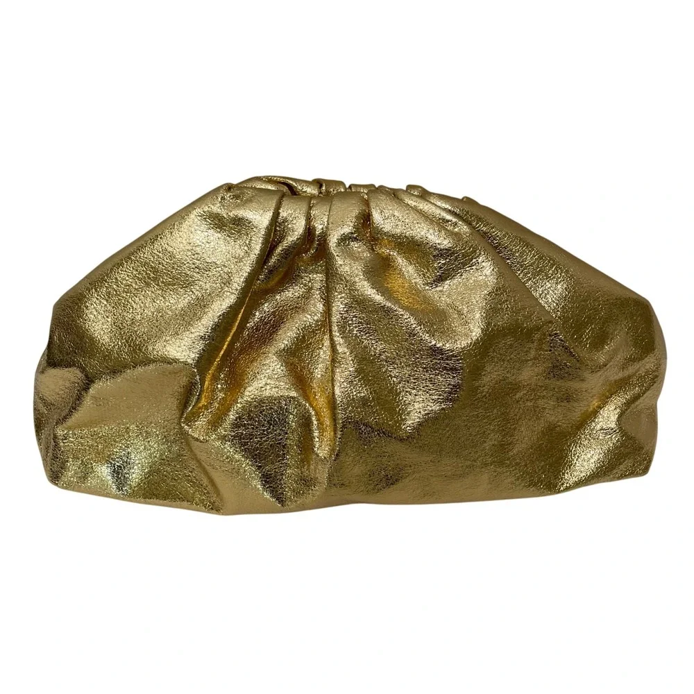 Lulu's get your trend on‎ clutch  handbag metallic gold hinge closure